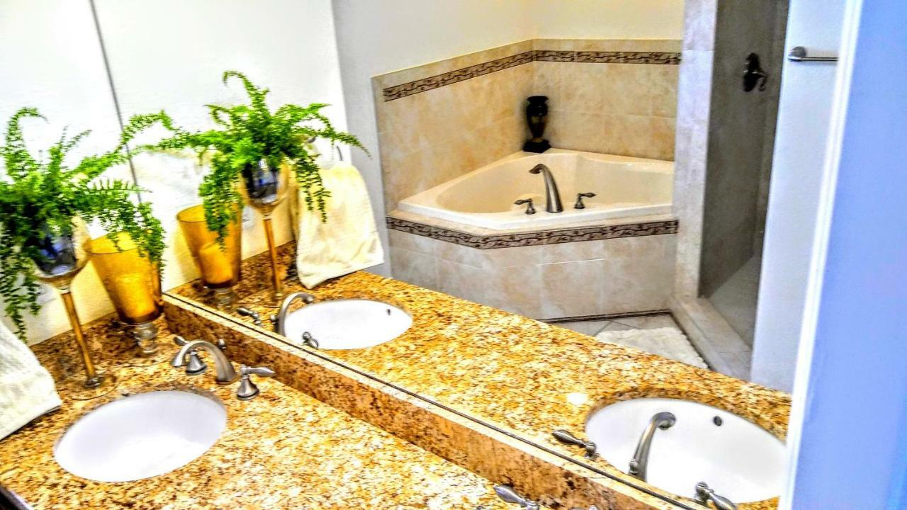 Mediterranean Three Story Beach Townhouse St. Pete Beach Exterior foto