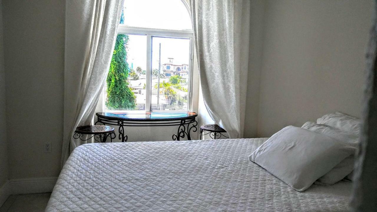 Mediterranean Three Story Beach Townhouse St. Pete Beach Exterior foto