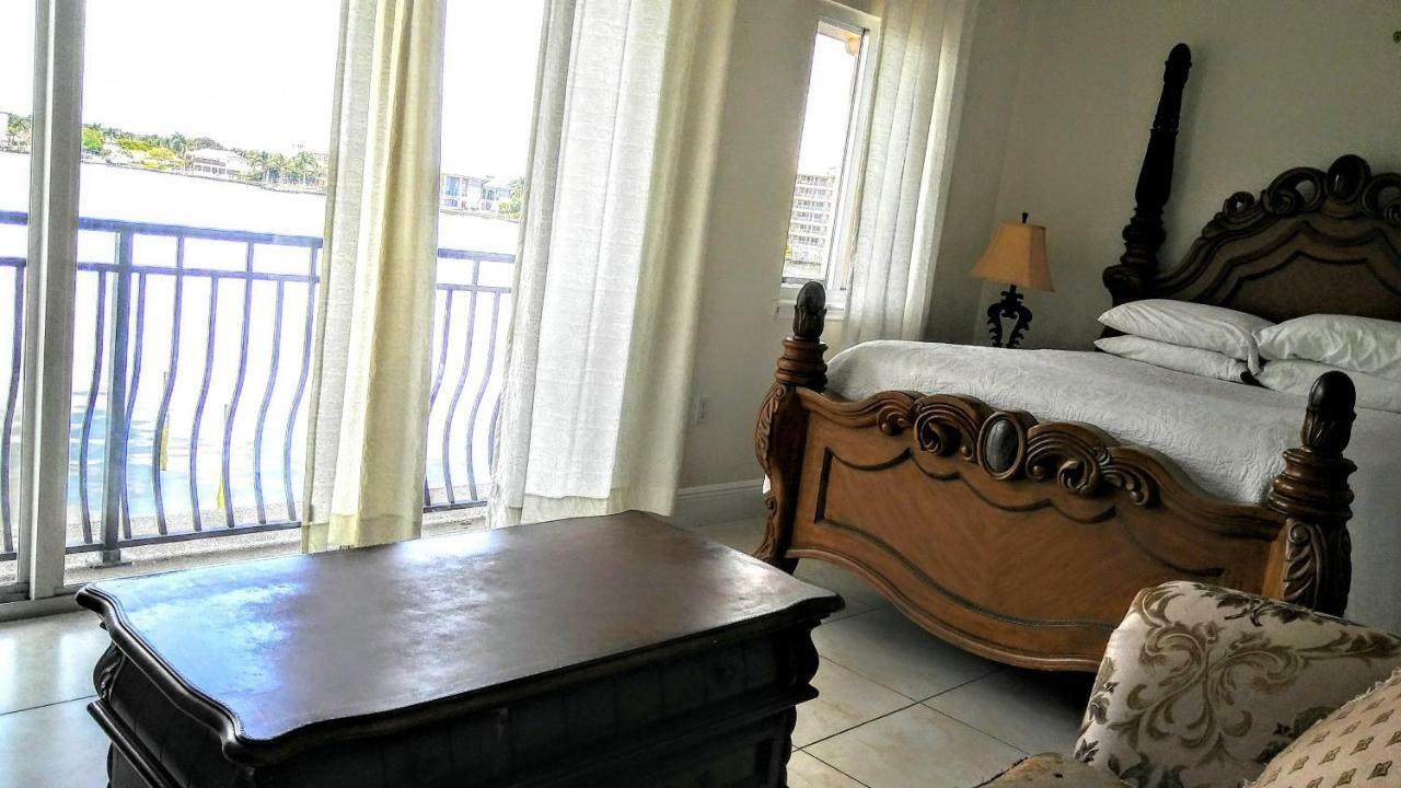Mediterranean Three Story Beach Townhouse St. Pete Beach Exterior foto